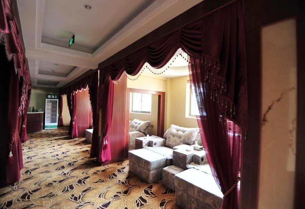 Jiande Yinyuan Hotel Tangcun Exterior photo